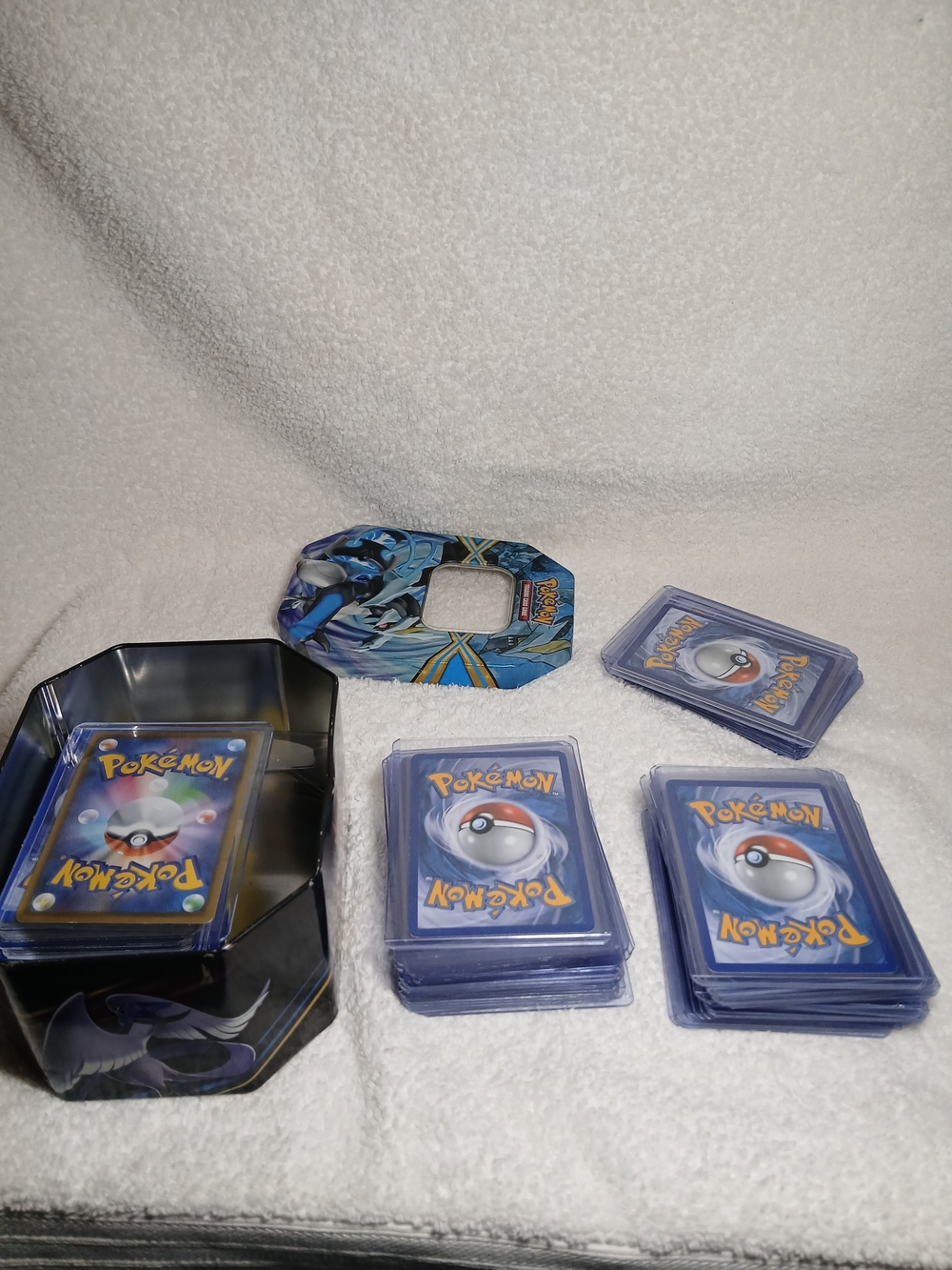 Nintendo Pokémon Blue and Purple Collectible Card Tin Box With 190 Cards - Picture 4 of 5